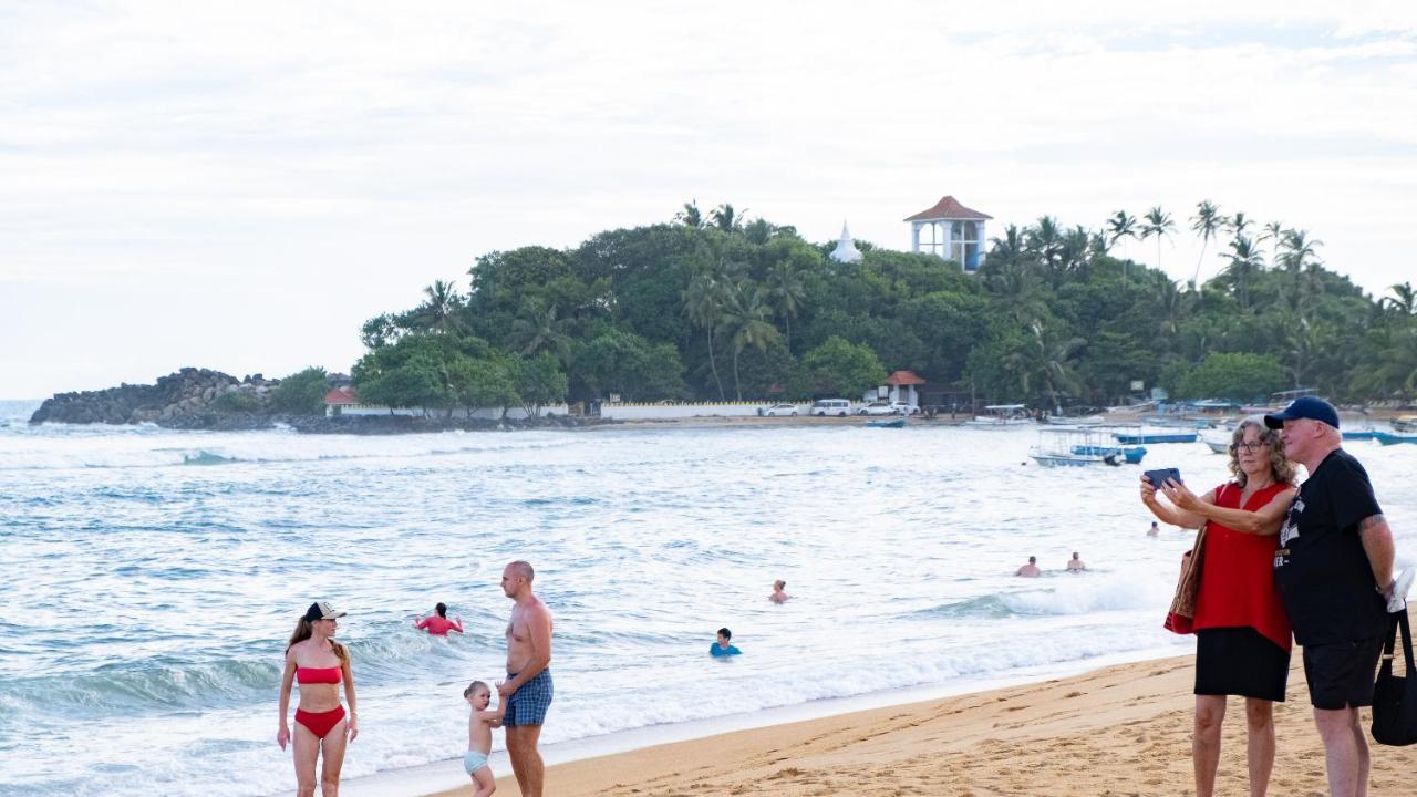 Rastha Pastha Beach Villa Unawatuna Exterior photo